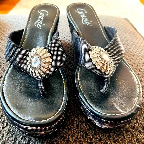 Grazie flip store flops